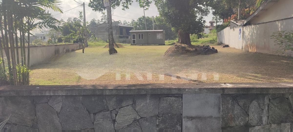 Kottawa , 336 Bus Road Facing Commercial Land for Sale
