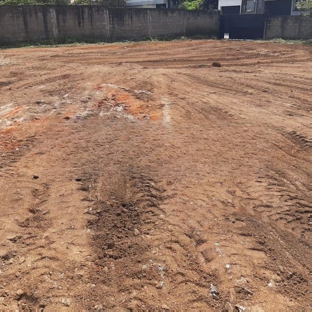 Thalawathugoda Lake Road 11.4 Perches Land for Sale