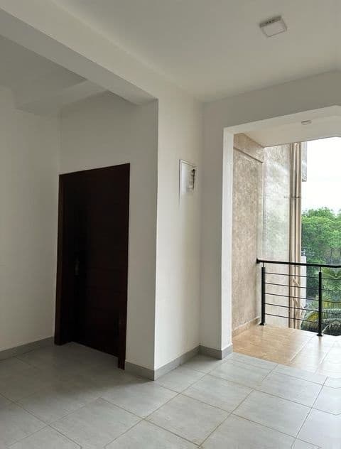 Fully Furnished Apartment for Sale – Aspire Residence, Athurugiriya