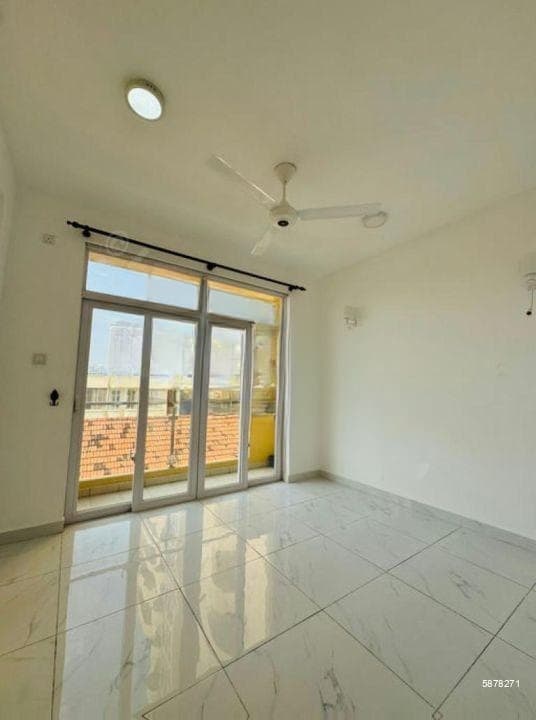 Blue Ocean - 02 Bedroom Unfurnished Apartment for Sale in Colombo 04 (A3187)-SOLD