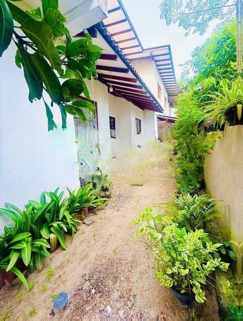 Three-Storey House for Sale – Hendala, Wattala