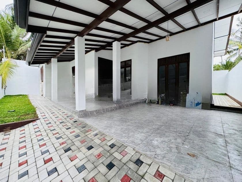 Brand New Modern super luxury piliyandala
