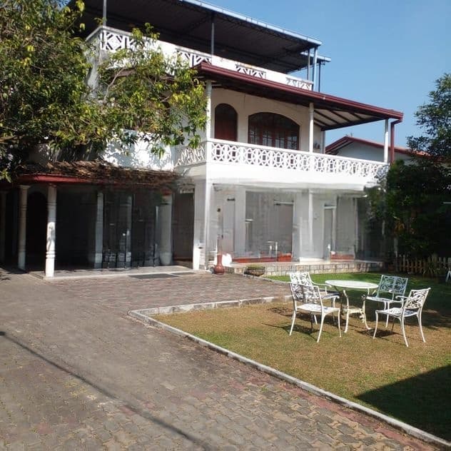 Nugegoda : 5BR (20P) Two story, House for Sale