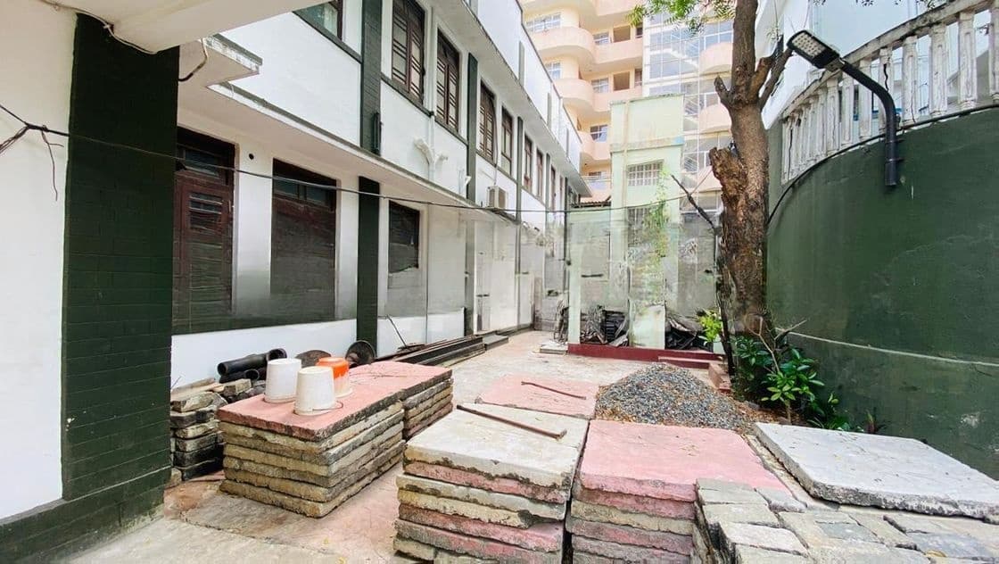 41P Property in Shrubbery Gardens Bambalapitiya Colombo 4 FOR SALE
