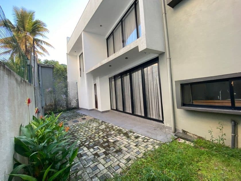 Modern Home for Sale in A Prime Location Nugegoda