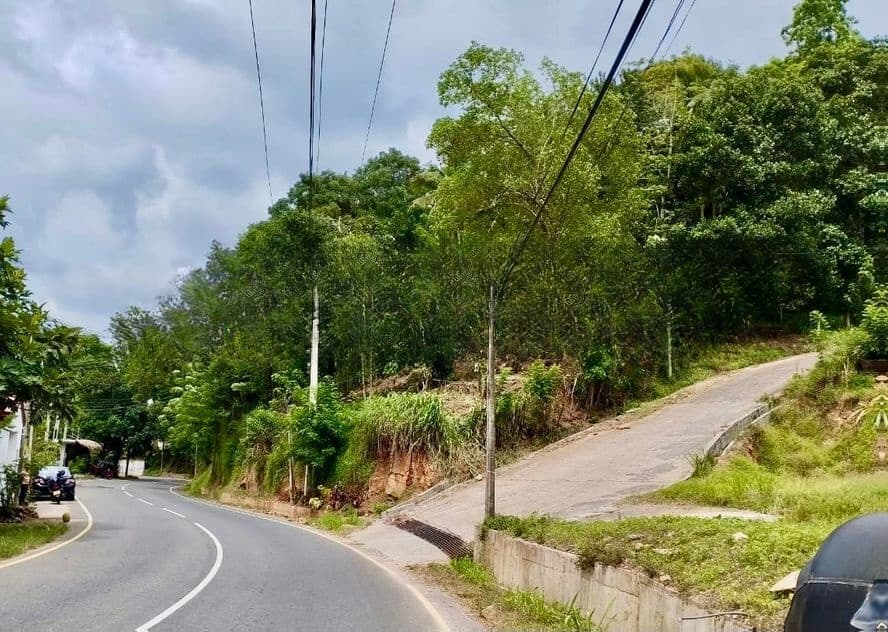 මහනුවර අම්පිටිය පාරේ අගනා පර්චස් 16.25 ක ඉඩම විකිණීමට