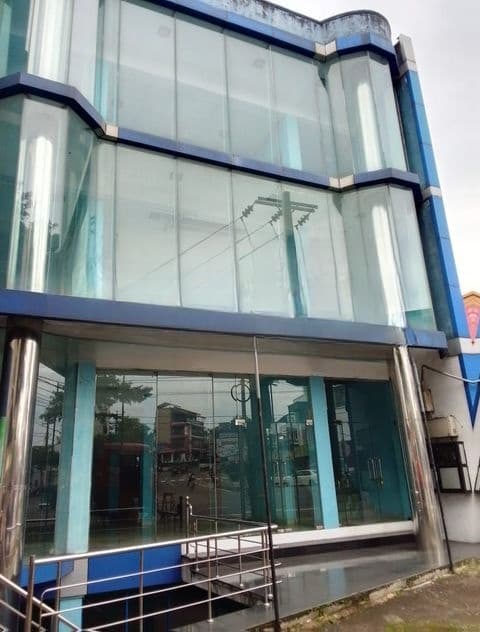 Coimmercial Building Rent in Kiribathgoda Mahara Facing the Kandy Road