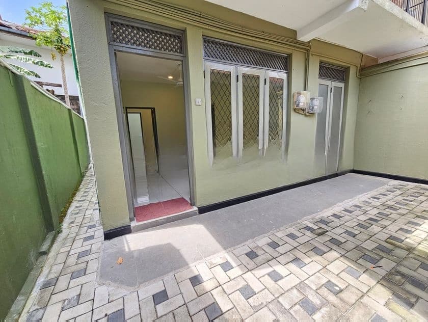 Ground Floor House For Rent In Kawdana Road, Dehiwala