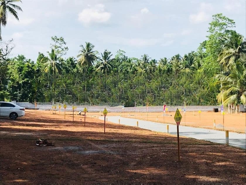 හෝමගම හරිත නිස්කලංක පරිසරයකින් ඉඩම්