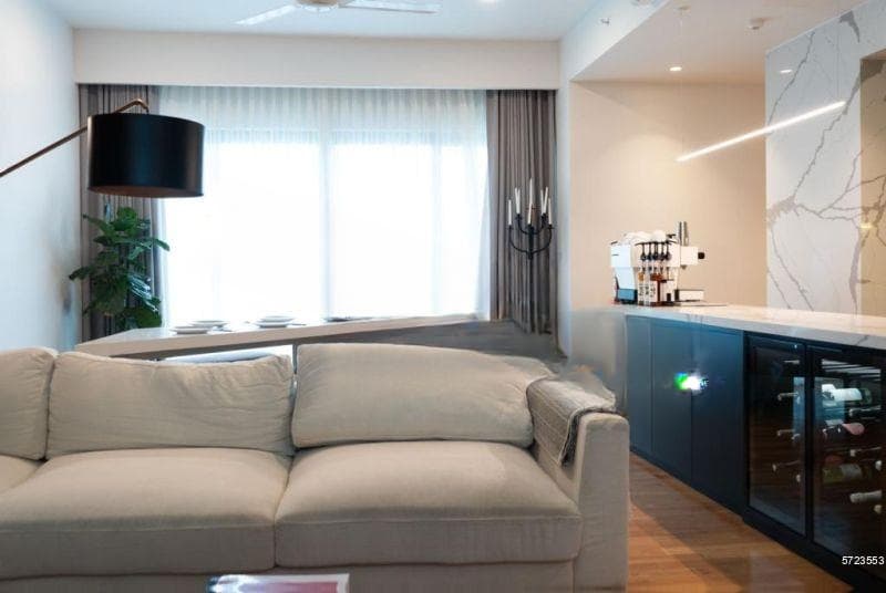 Luxury Living State Of The Art in Luna Tower