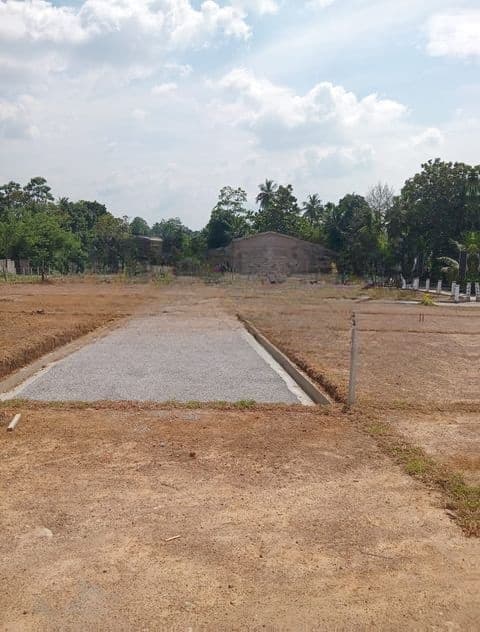 Walking Distance to 138 Road Makumbura Land For Sale
