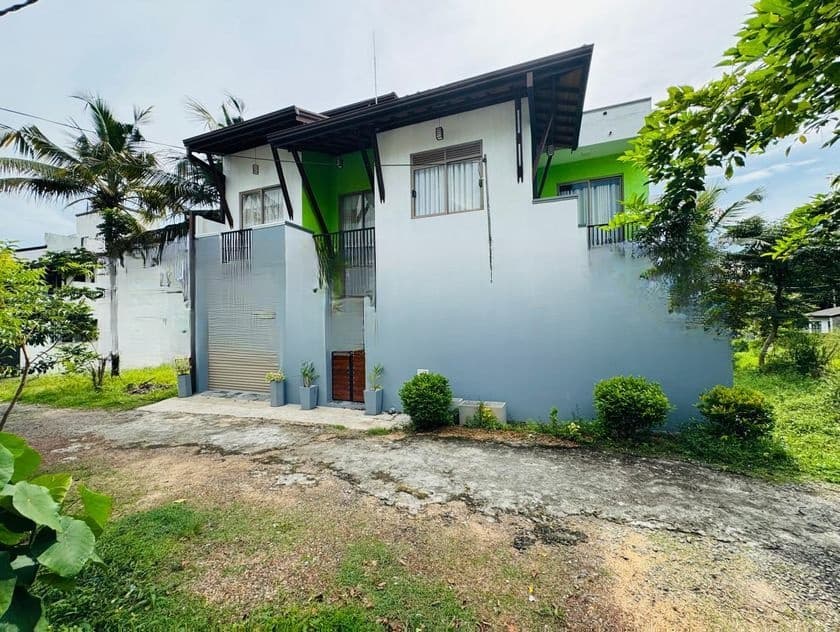 Brand New Modern super luxury 2 Story House-piliyandala