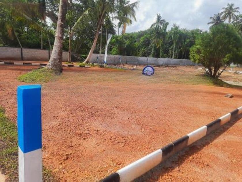 Lands for sale in Athurugiriya, Colombo