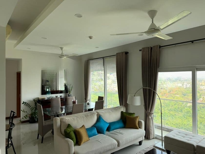 FULLY FURNISHED SKY GARDEN APARTMENT FOR RENT SA2695