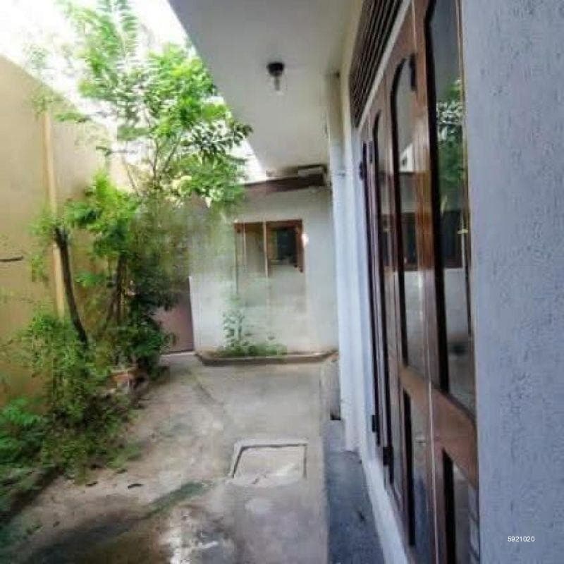House for sale Off Elibank Road, Colombo 5