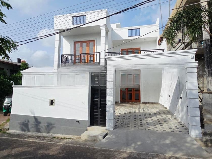 Modern Designed Luxury Three Story House For Sale In Piliyandala