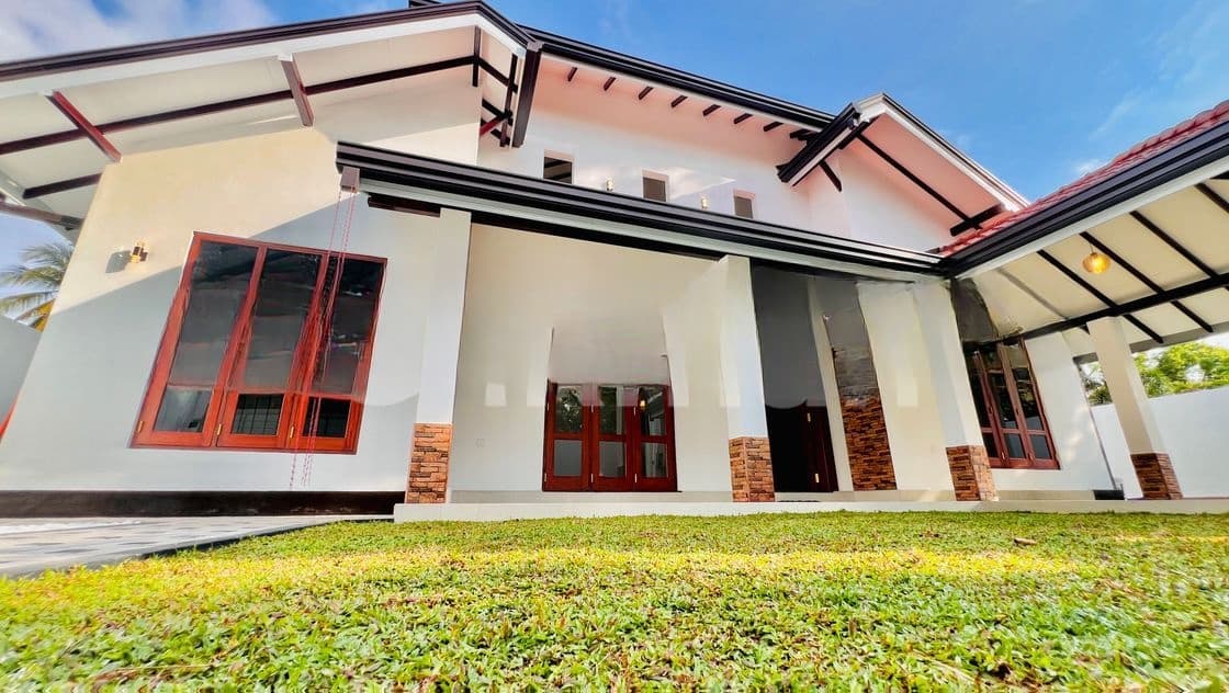 Solid New Single Storey House Sale in Negombo