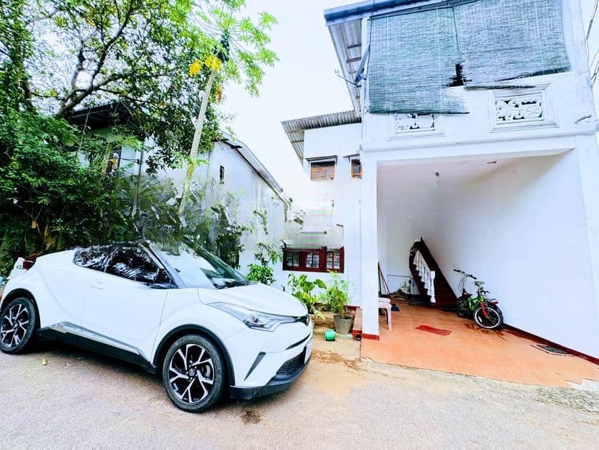 5.5 පචස් ඉඩමේ Kohuwala
