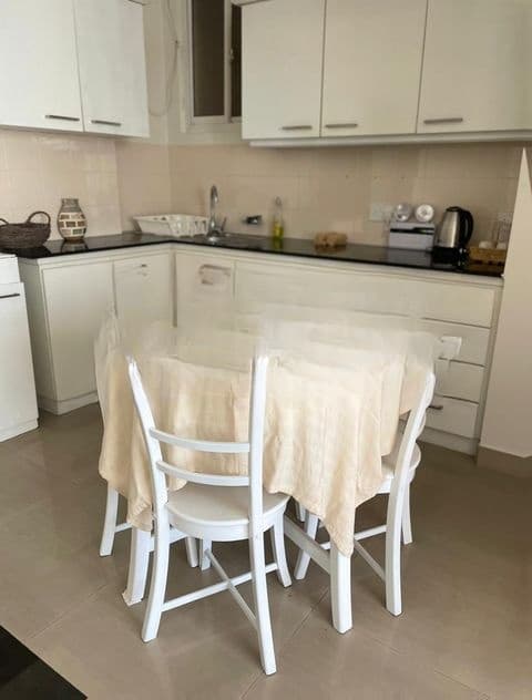 3 Bed Room Fully Furnished Apartment Rent in Colombo 6