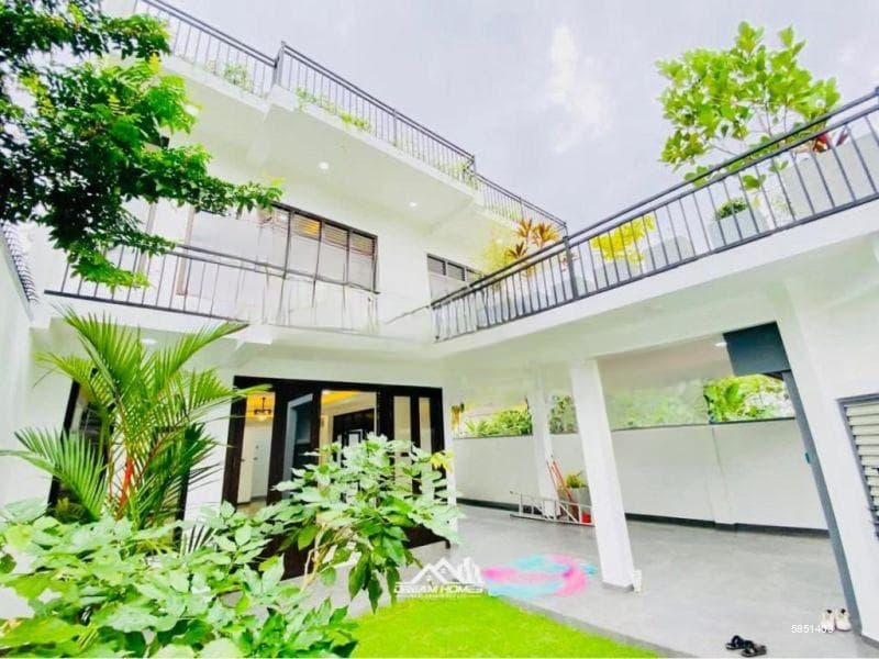 Brand New 5 Bedroom Luxury House for Sale – Malabe | LKR 72.5 Million (Negotiable) | (EM108JS)