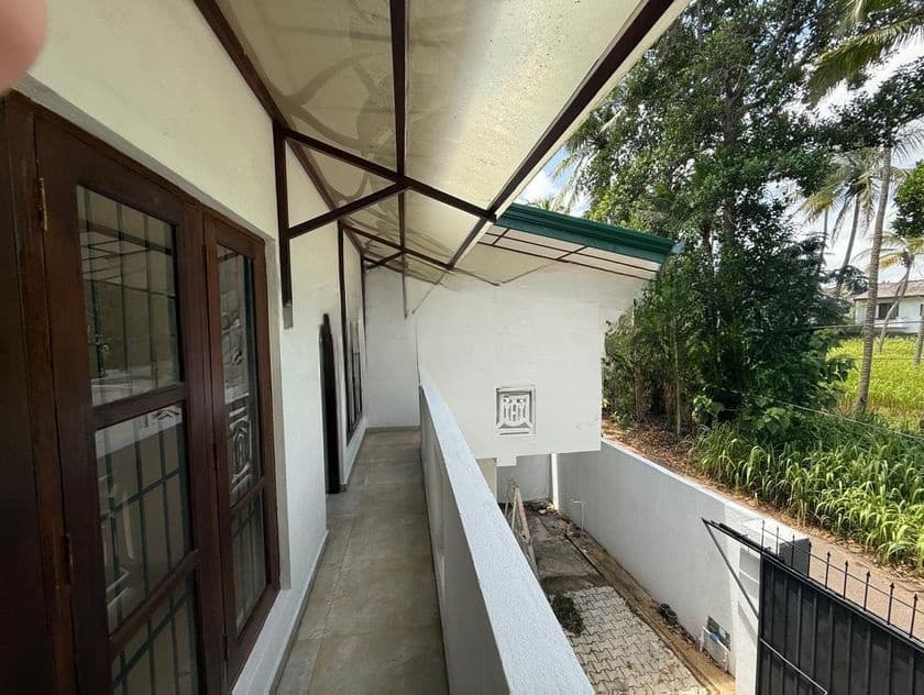 Modern Upstairs House for Rent – Near St. Mary's School, Ja-Ela