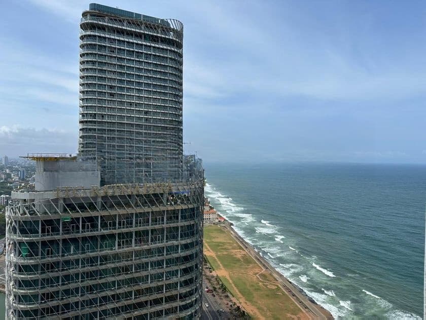 Apartment for Sale in One Galle face Residence, Colombo 2 (C7-10168)