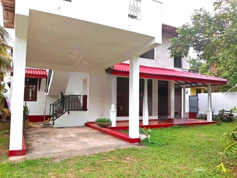 Two-Story House with Annex for Sale – Athurugiriya / Kottawa Prime Access Zone