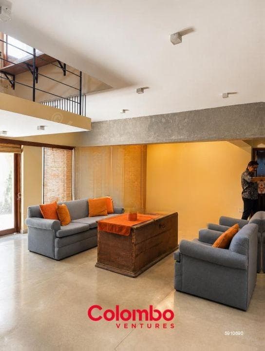 Colombo 5 House - 9 Room 8 Washroom Spacious House on 16p for SALE - Dr. Lester James Peiris Mawatha / Dickmans Road