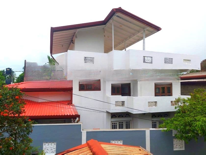 3 Story House in Athurugiriya Habarakada