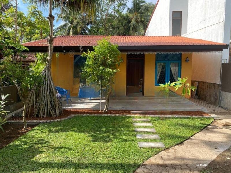 2BR Furnished Single Storey House For Rent In Mirihana, Nugegoda | LH03704