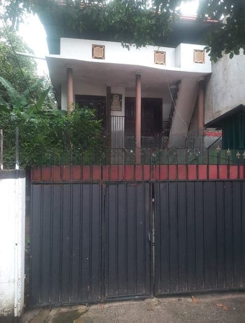 Two Storey House for Sale in Dehiwala Aththidiya