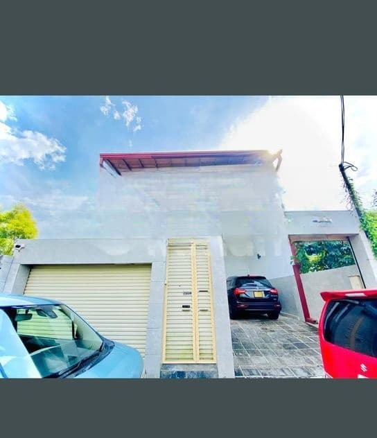2 Storied Luxury House Sale With All Furniture Malabe