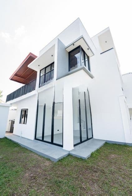 Modern Luxury House for Sale Thalahena, Malabe