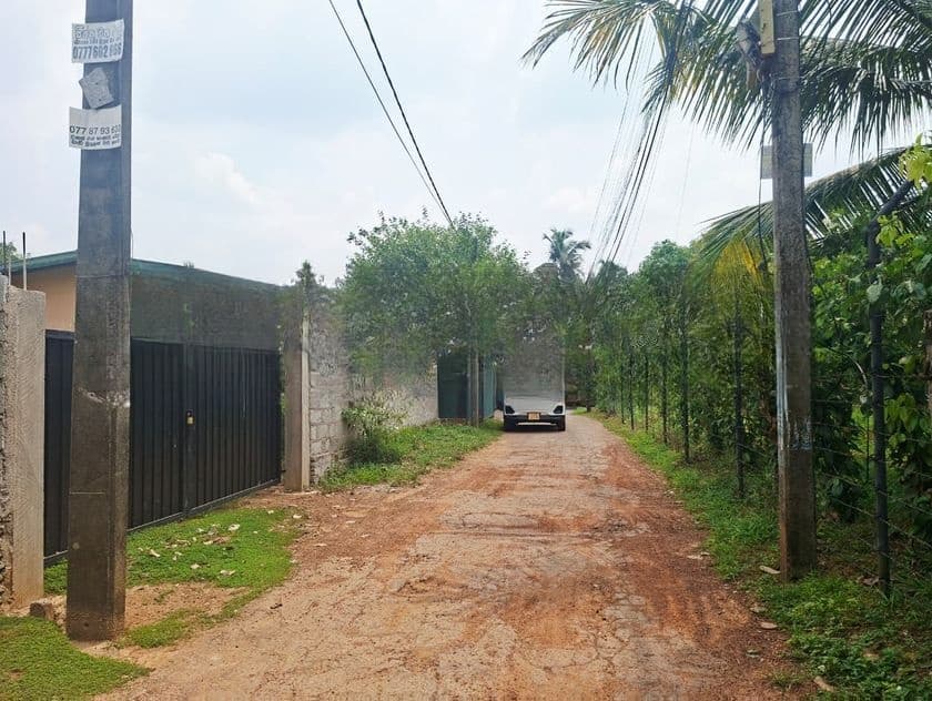 Land for Sale Athurugiriya, Bakmeegaha road. (ID : ATHU036)