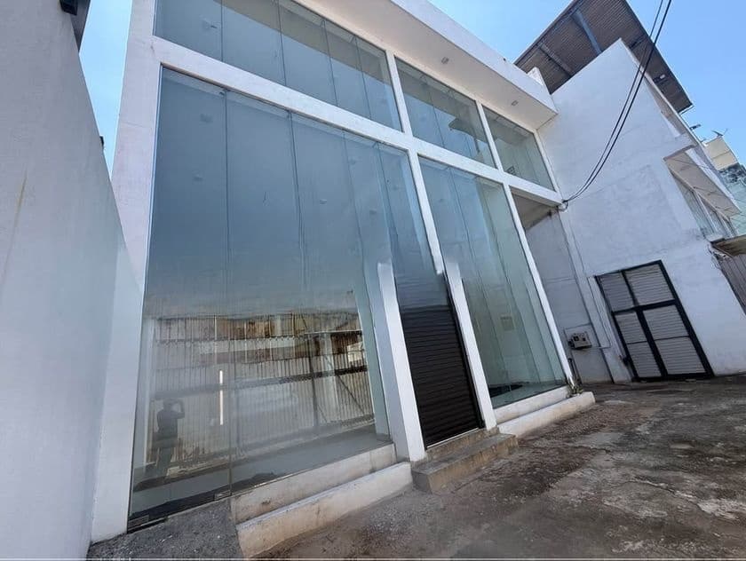 Commercial Building for Rent – Dehiwala,Galle Road Facing ANU024C