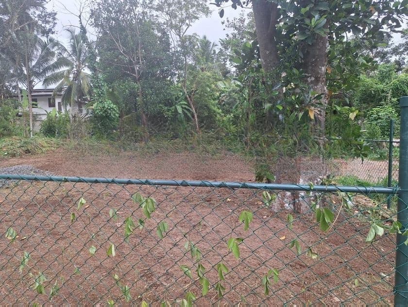 (IS-1146) Valuable Residential Land Bare Sale in Minuwangoda
