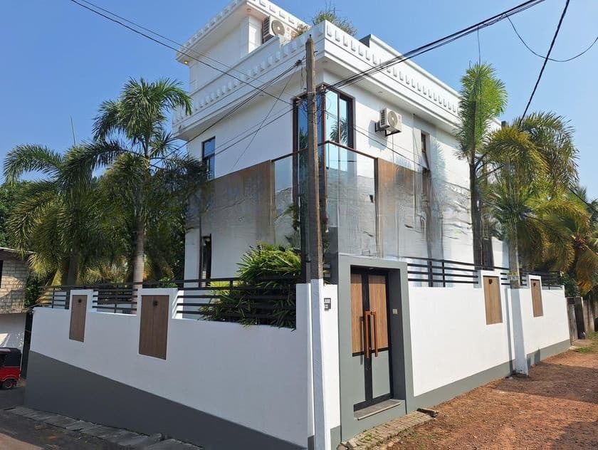 Luxury House for Sale in Dehiwala