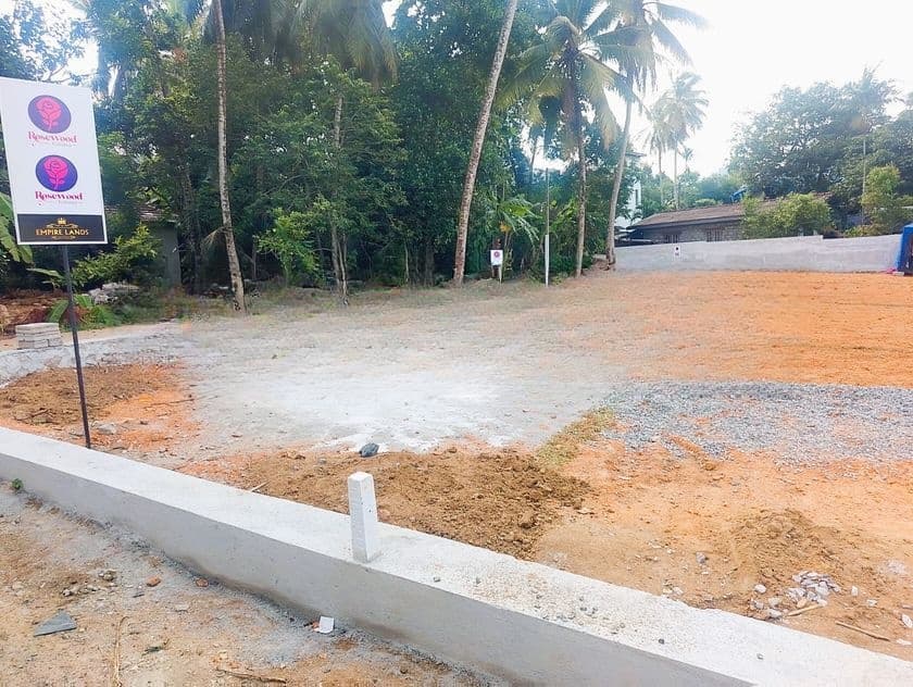 Near Kottawa Highway Homagama Galawilawatte Valuable Land for Sale