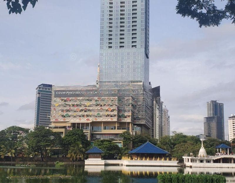 Colombo City Centre Fully Furnished 2 Bed Apartment - 450000/=