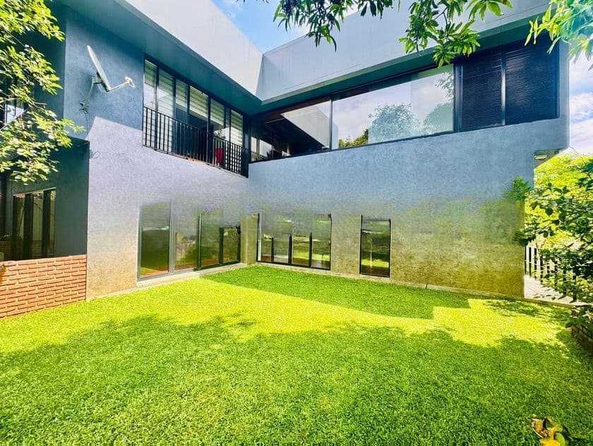 Luxury House for Sale in Rajagiriya – Kalapaluwawa