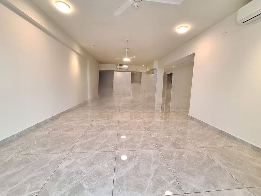 Capital Heights 3 bedrooms semi furnished apartment at Rajajgiriya sale