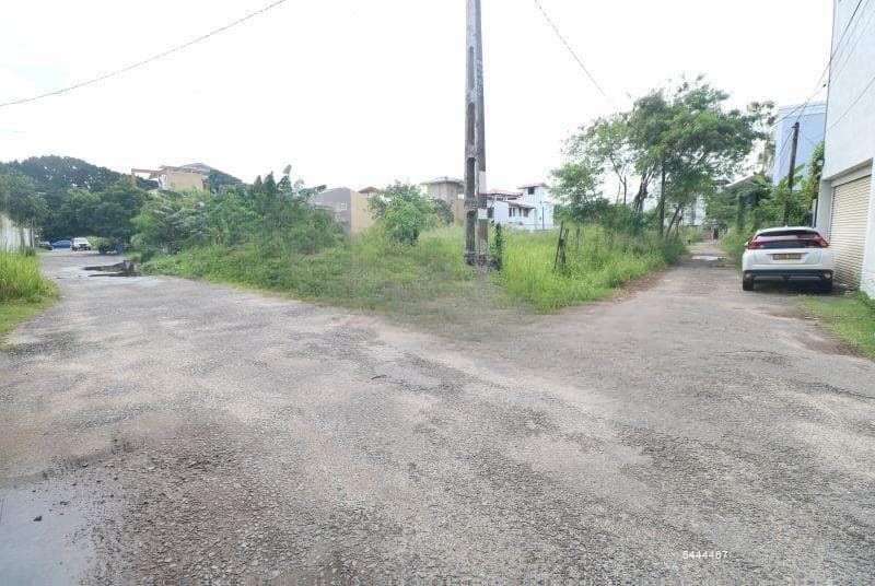 FOR SALE: Brilliant 10 Perch Nawala Plot