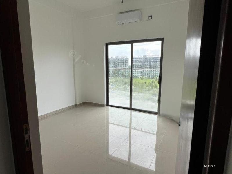 Canterbury Golf - 03 Bedroom Unfurnished Apartment for Sale in Piliyandala (A5166)