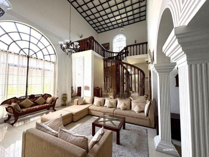 Geoffrey Bawa–Designed Luxury Home for Sale in Colombo 04 (Bambalapitiya)