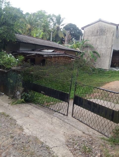 Piliyandala Siddamulla Road 13.5Perches Land With House For Sale