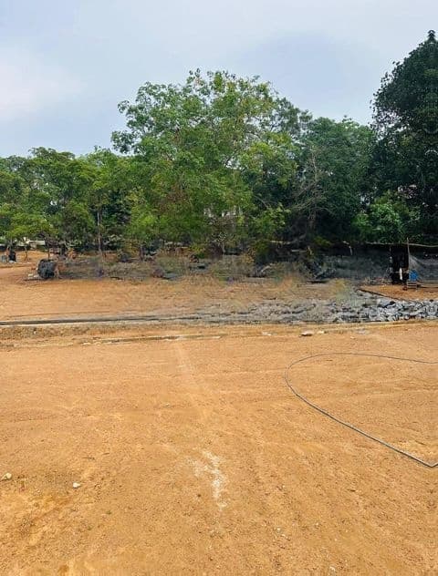 අතුරුගිරිය නගරයෙන් වටිනා බිම් කොටසක්