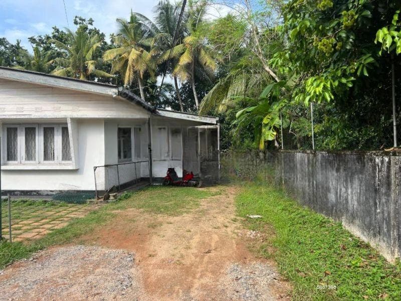 Land for sale in the Heart Of Kelaniya (Waragoda Estate)