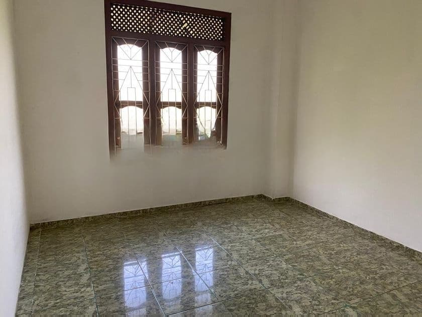 1200 Sqft 2 BHK 2nd Floor House for Rent Dehiwala