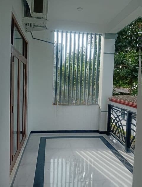 Up stair House for Rent - Boralesgamuwa