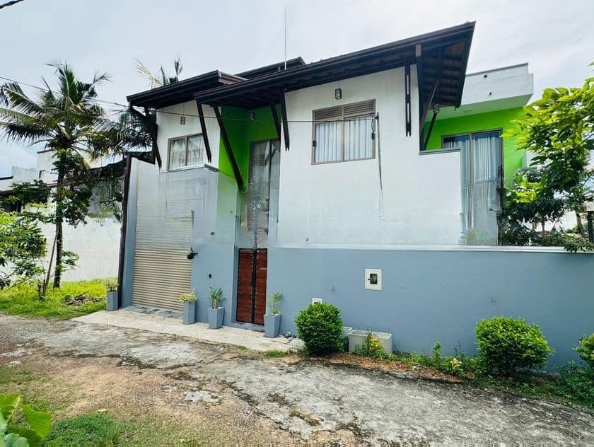 Brand New Solid Modern 2 Story House-Piliyandala Near